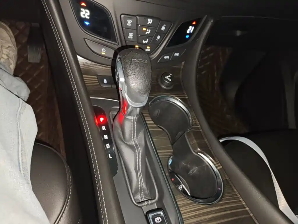 Buick Envision Plus — миниатюра 14