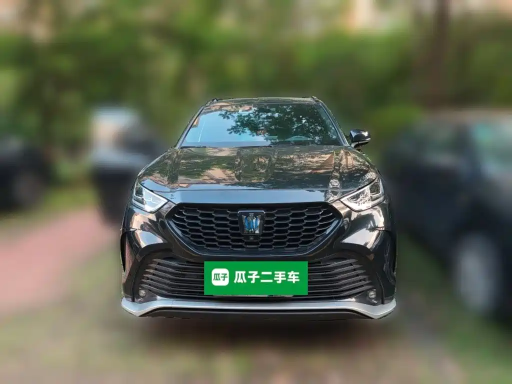 Toyota Crown Kluger — миниатюра 2