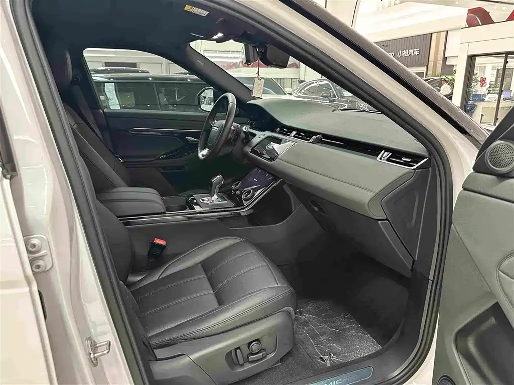 Land Rover Evoque — миниатюра 16