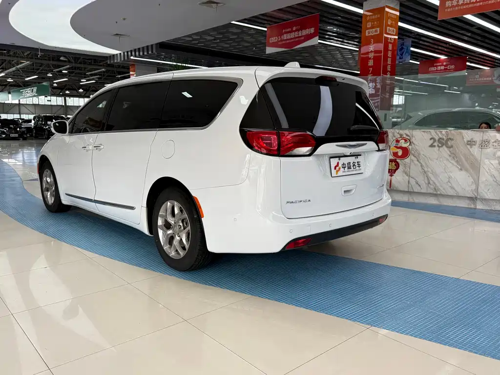 Chrysler Grand Voyager 2017 3.6L Premium