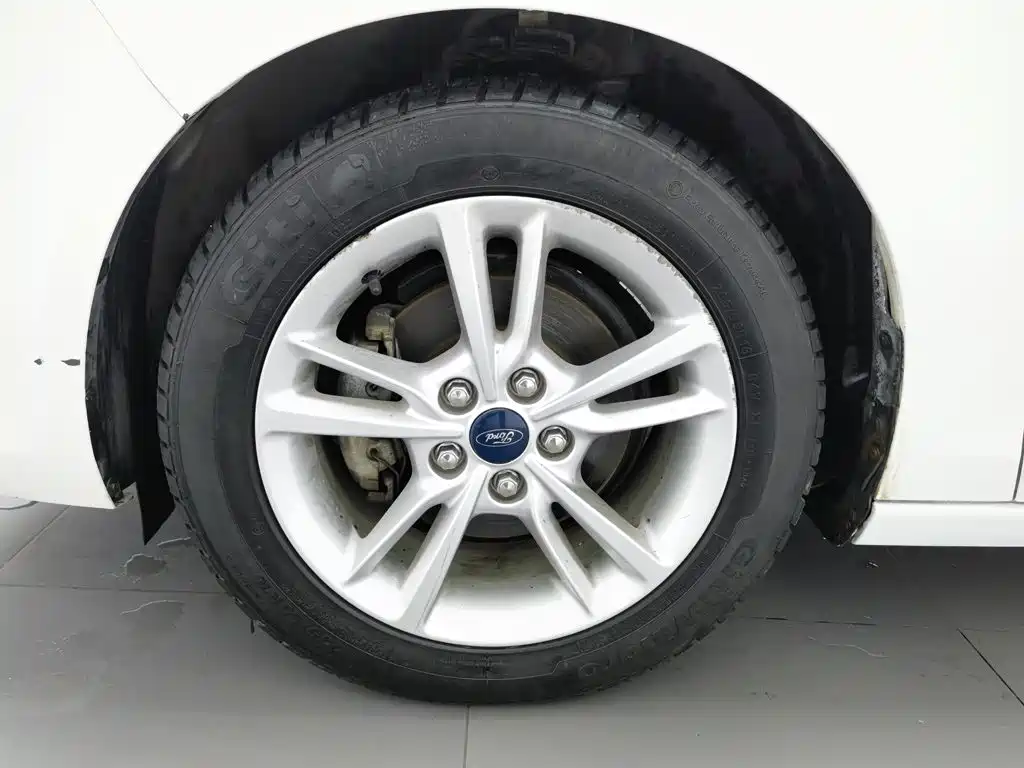 Ford Escort — миниатюра 17