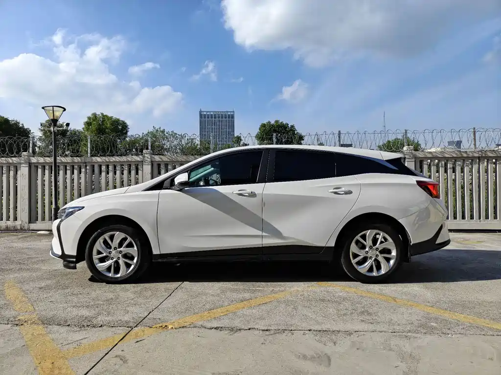 Buick Velite 6 — миниатюра 4
