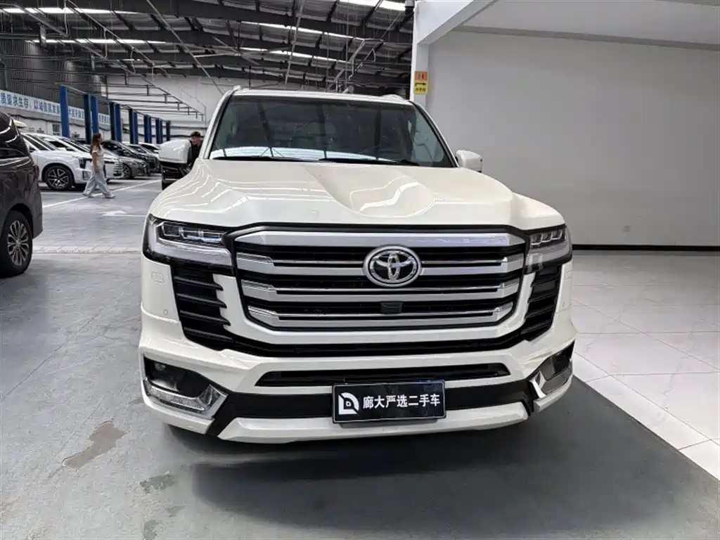 Toyota Land Cruiser — миниатюра 2