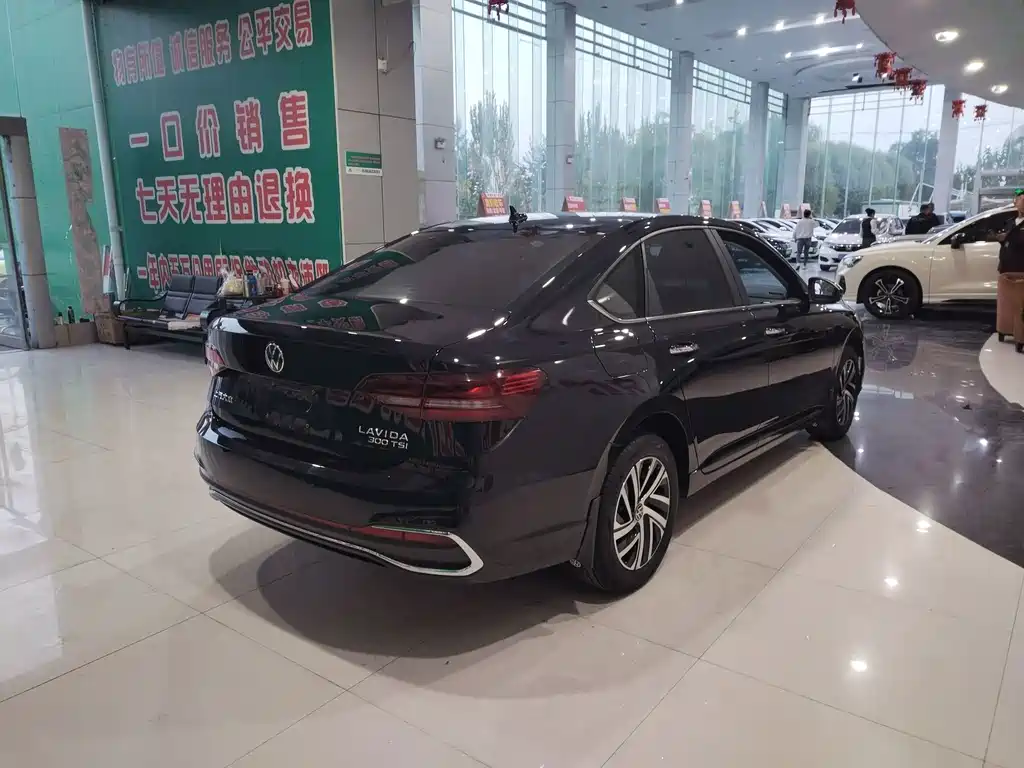 Volkswagen Lavida — миниатюра 13