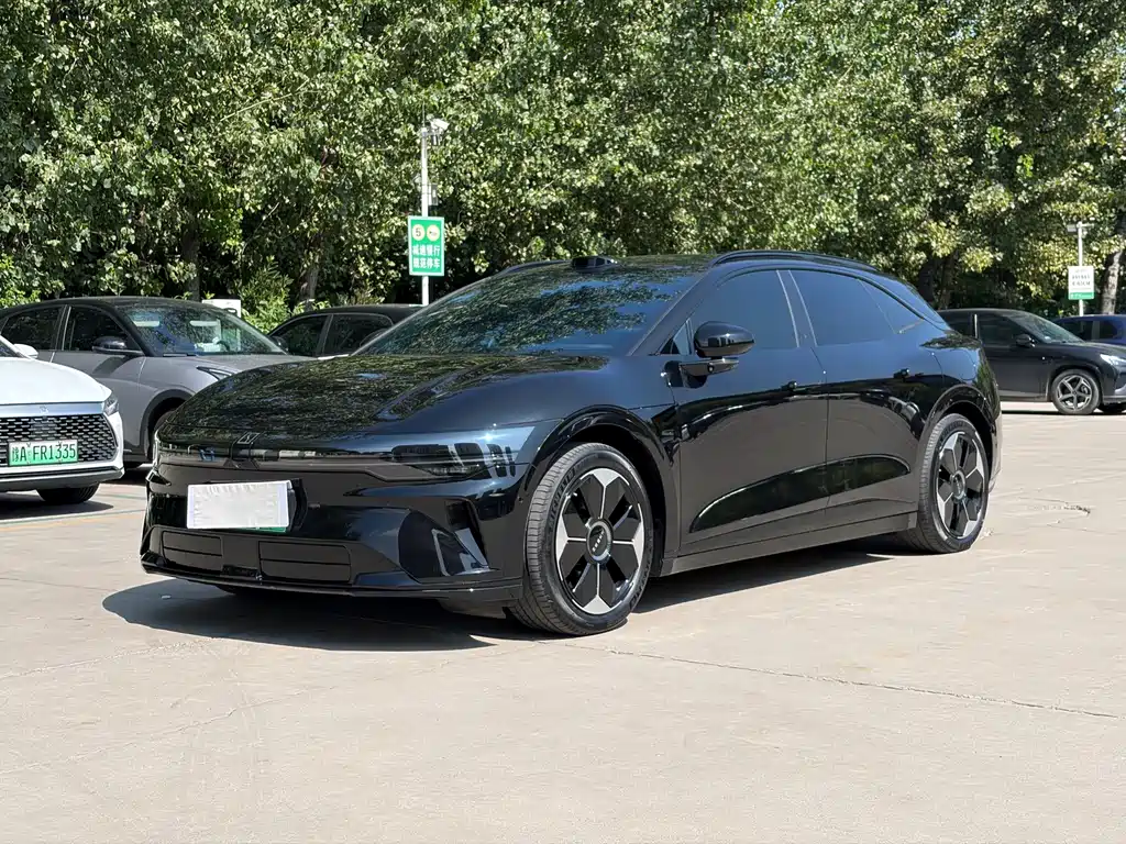 Zeekr 007GT