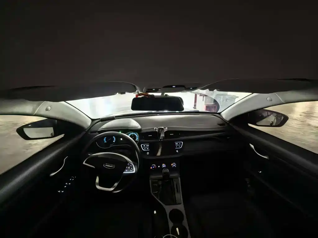Geely Emgrand — миниатюра 2