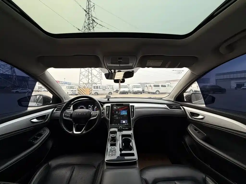 Roewe i6 MAX New Energy — миниатюра 10