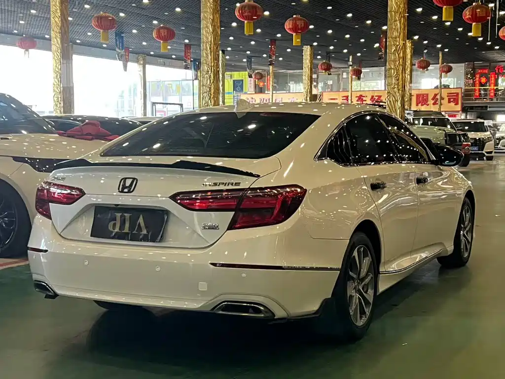 Honda Inspire — миниатюра 7