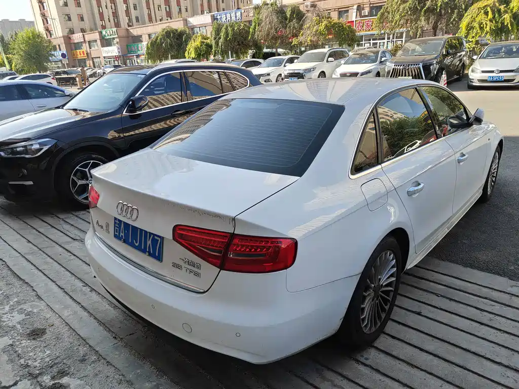 Audi A4L — миниатюра 5