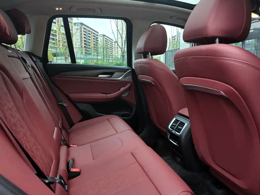 BMW X3 — миниатюра 11