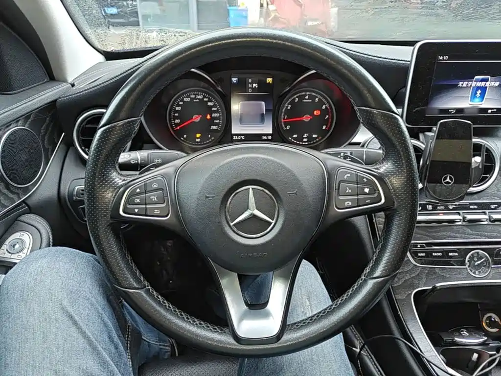 Mercedes-Benz C-Class — миниатюра 11