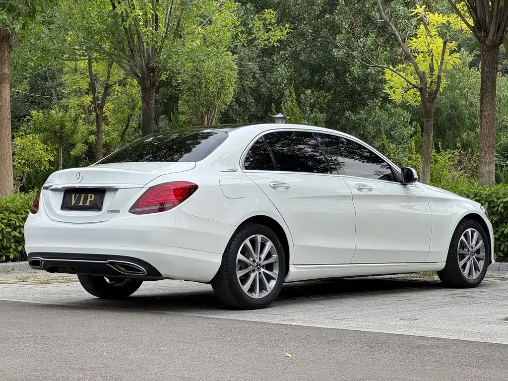 Mercedes-Benz C-Class — миниатюра 8