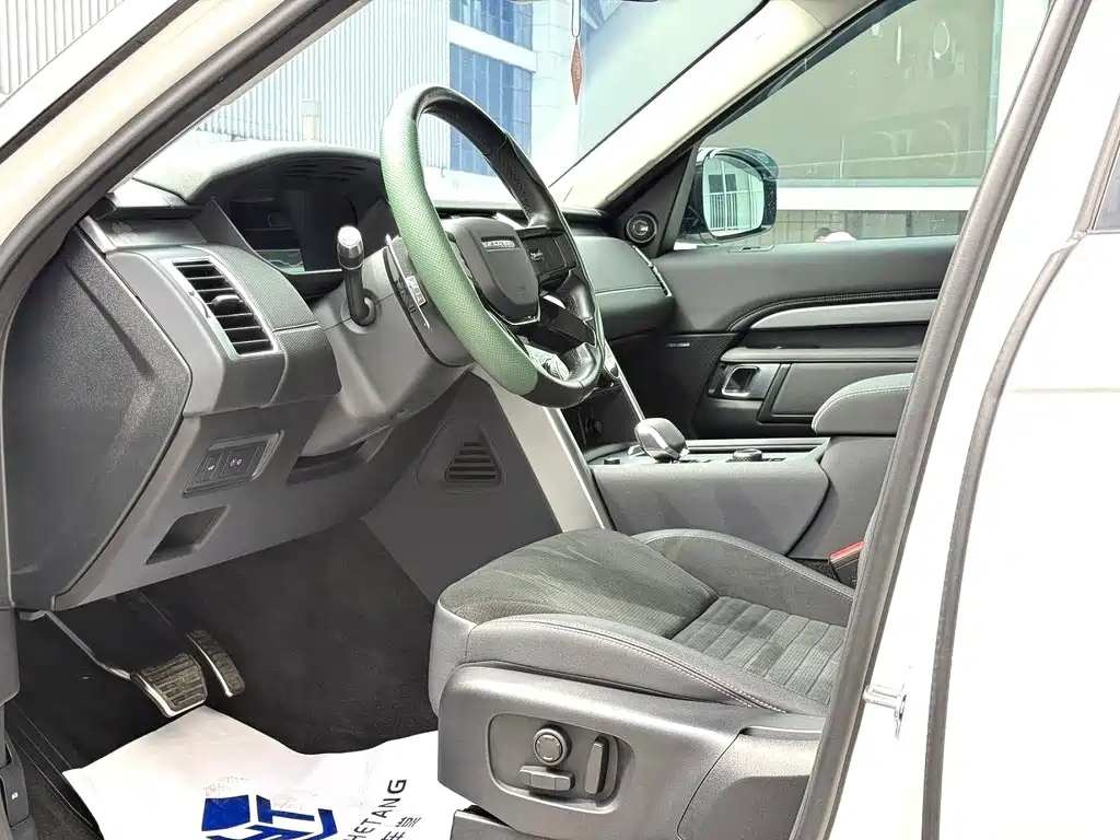 Land Rover Discovery — миниатюра 5