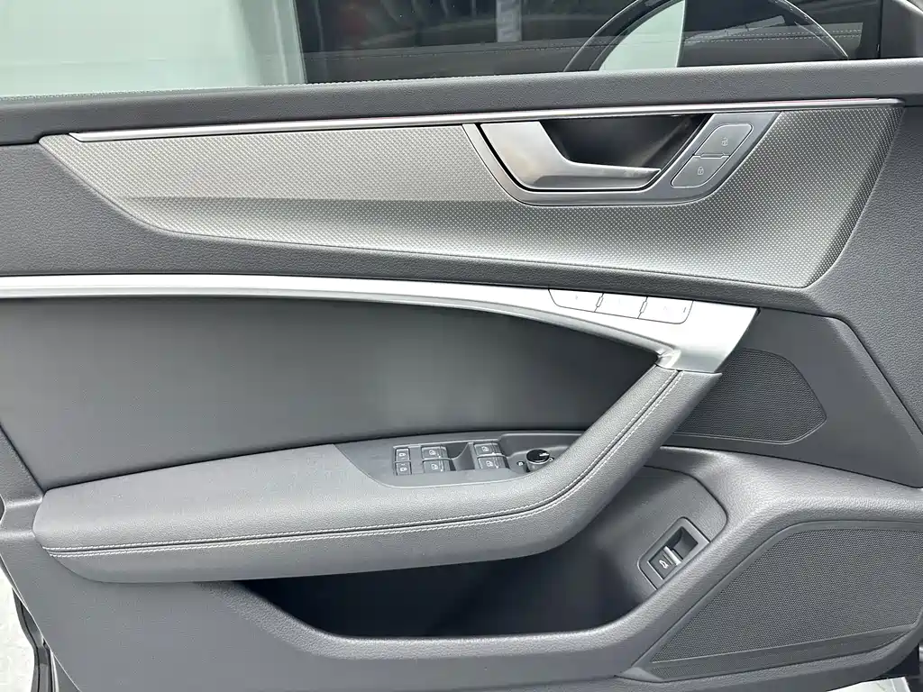 Audi A7L — миниатюра 20
