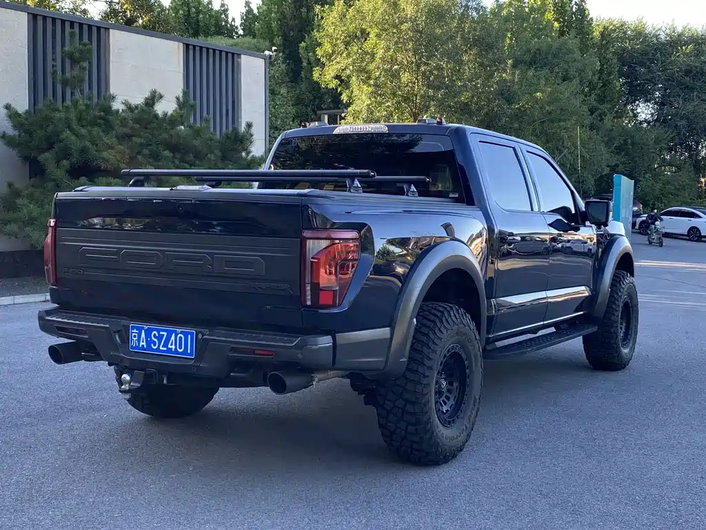 Ford F-150 Raptor — миниатюра 9