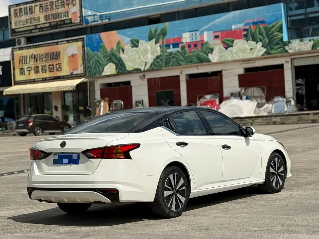 Nissan Teana — миниатюра 4