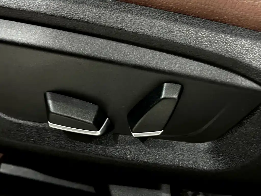 BMW 5 Series GT — миниатюра 19