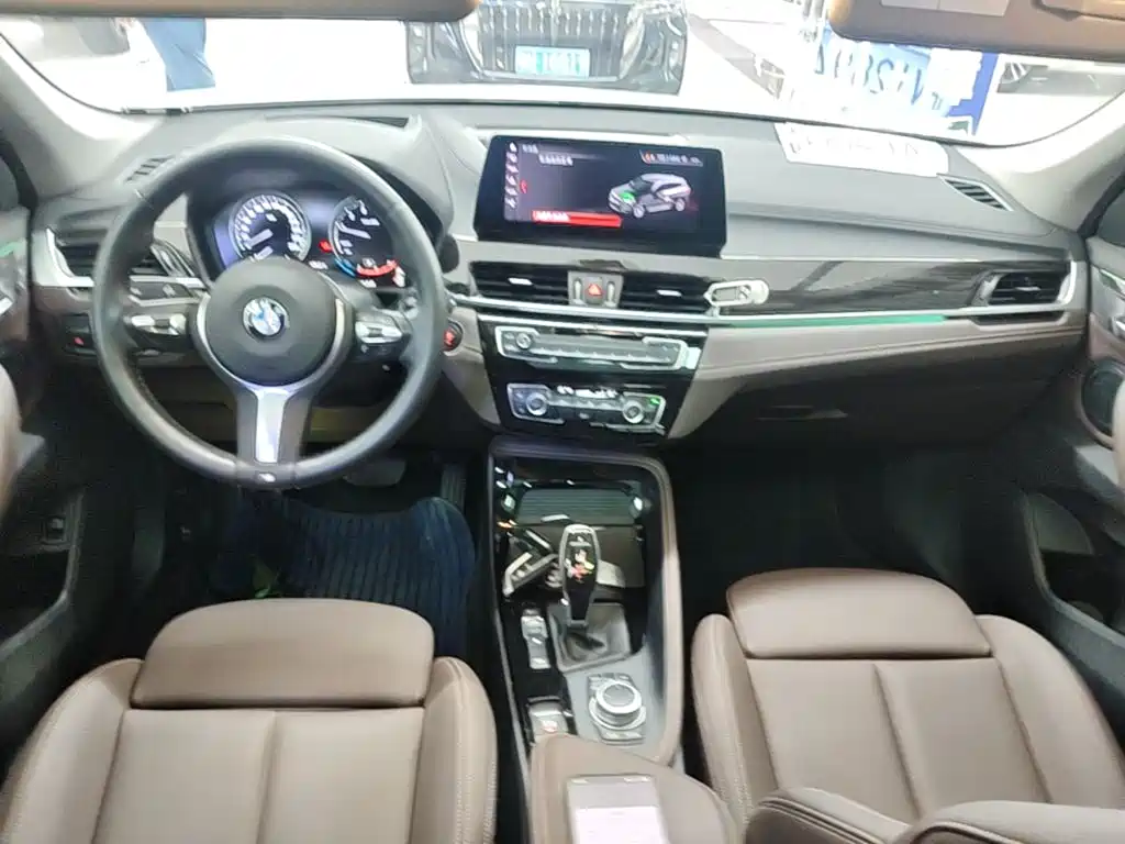 BMW X1 — миниатюра 10