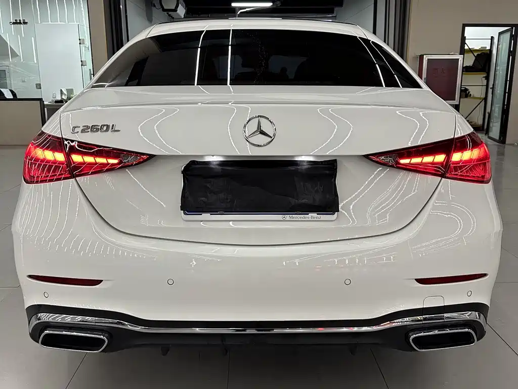 Mercedes-Benz C-Class — миниатюра 8