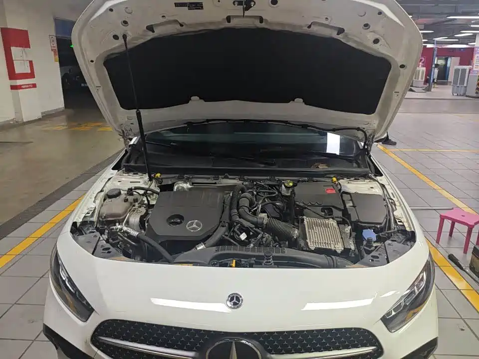 Mercedes-Benz A-Class — миниатюра 6