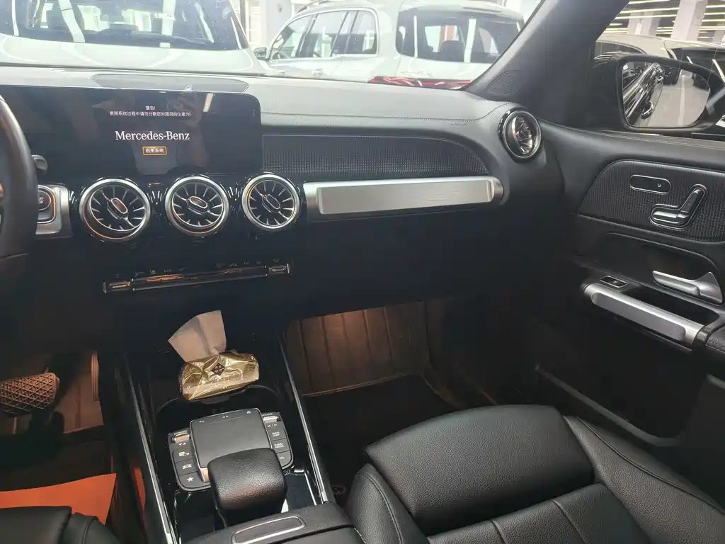 Mercedes-Benz EQB — миниатюра 8