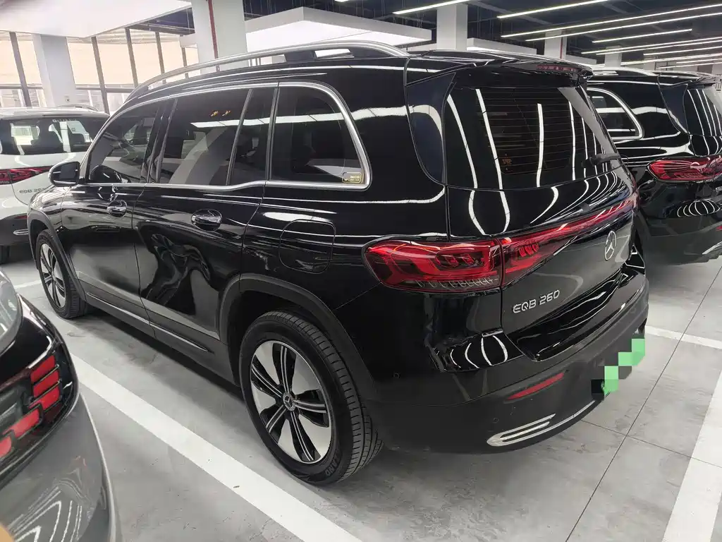 Mercedes-Benz EQB — миниатюра 15
