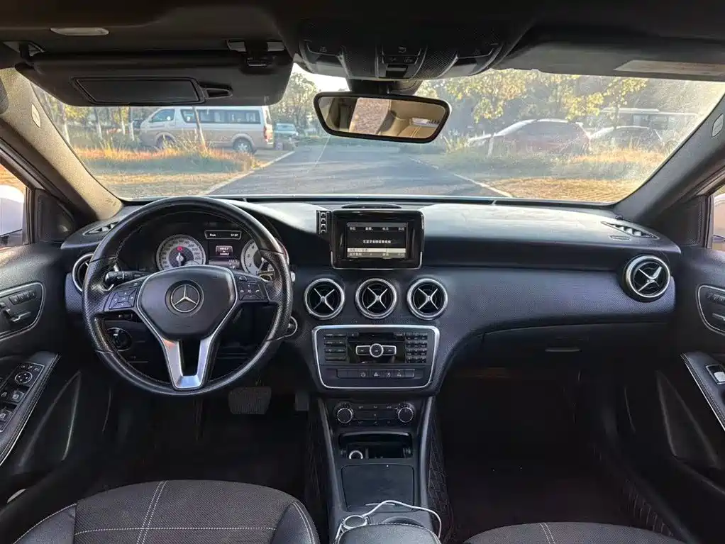 MERCEDES-BENZ A CLASS