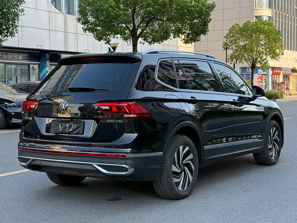 Volkswagen Tiguan L — миниатюра 4