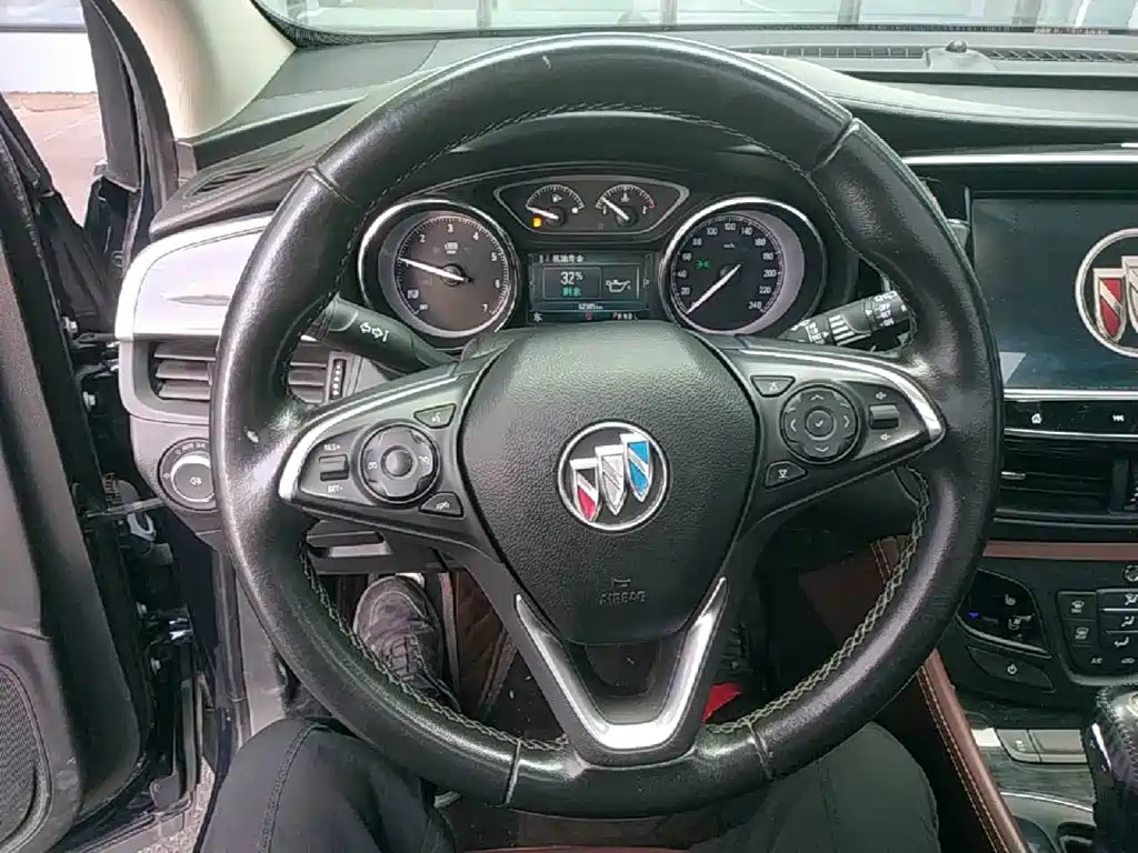 Buick Envision Plus — миниатюра 7