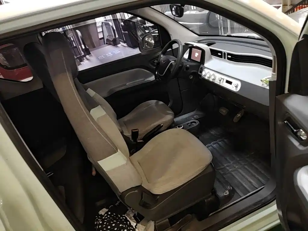 Wuling MINIEV — миниатюра 25