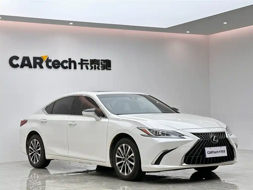 Lexus ES 2023 200