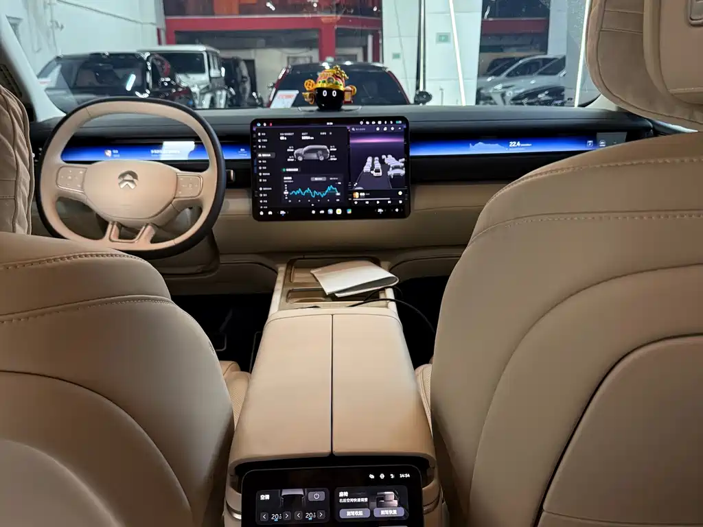 NIO ES8 — миниатюра 12