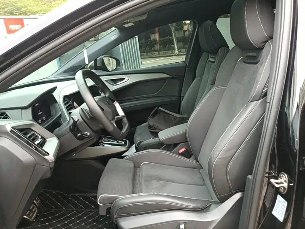 Audi Q5 e-tron — миниатюра 15