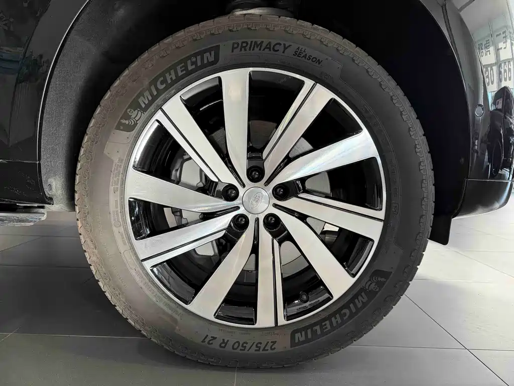 Land Rover Range Rover — миниатюра 4