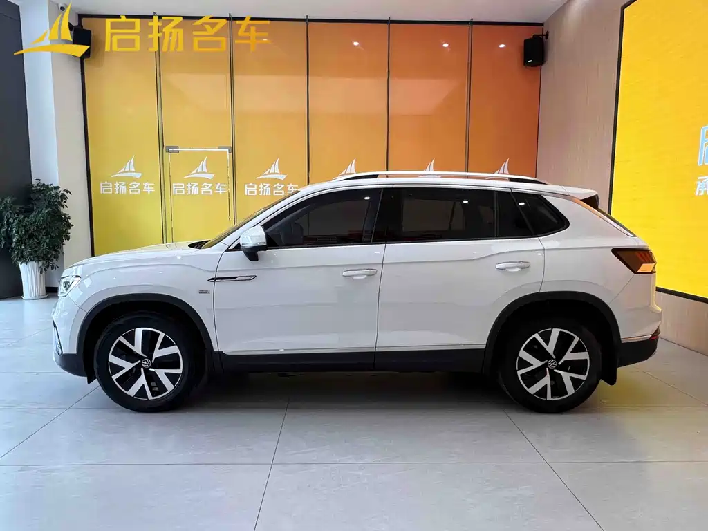 Volkswagen Tayron 2023 330TSI Luxury Plus