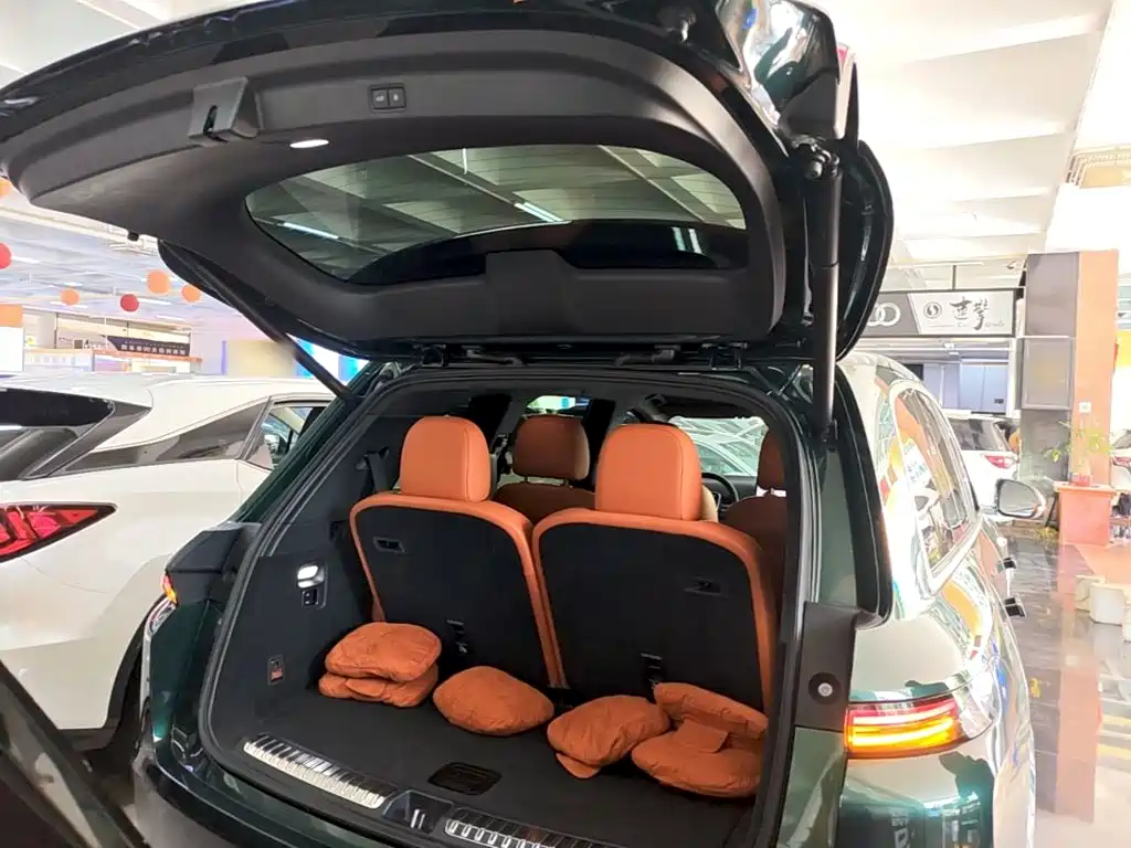 Li Auto Li L8 — миниатюра 19