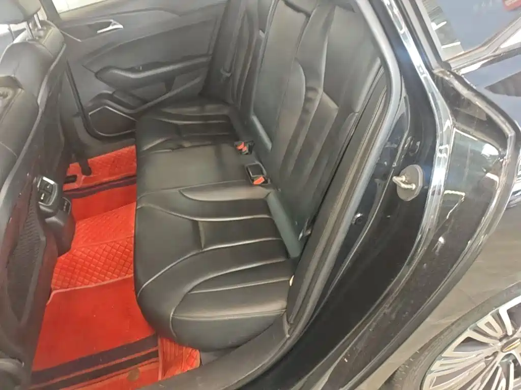 Hongqi Hongqi H5 — миниатюра 17