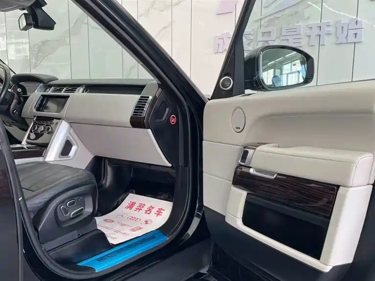 Land Rover Range Rover — миниатюра 16