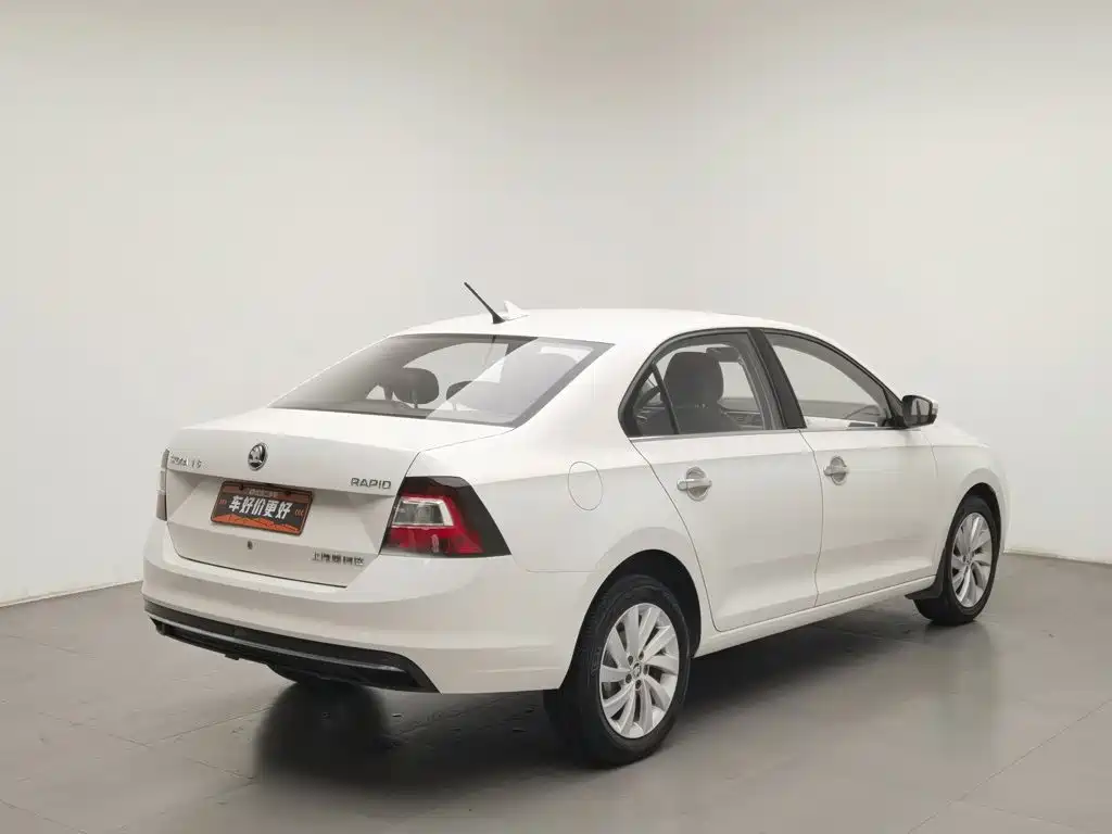 Skoda Rapid — миниатюра 2