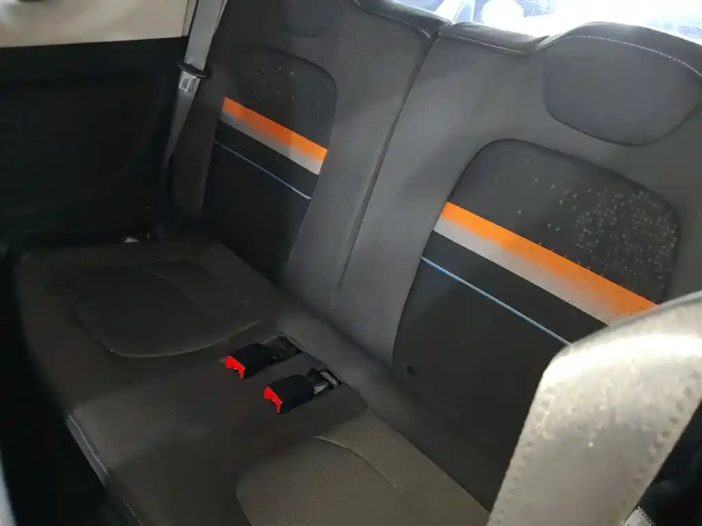Wuling MINIEV — миниатюра 17