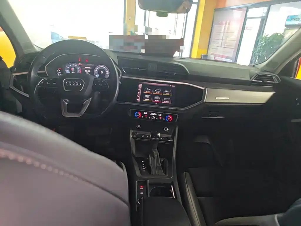 Audi Q3 — миниатюра 10