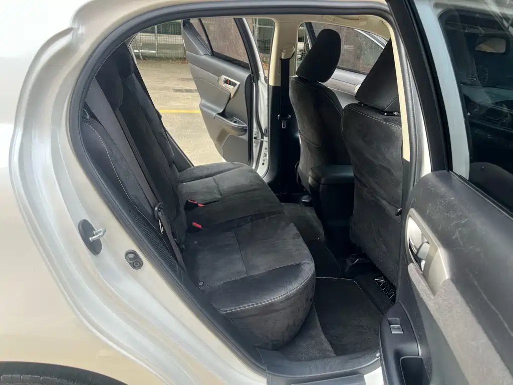 Lexus CT — миниатюра 9