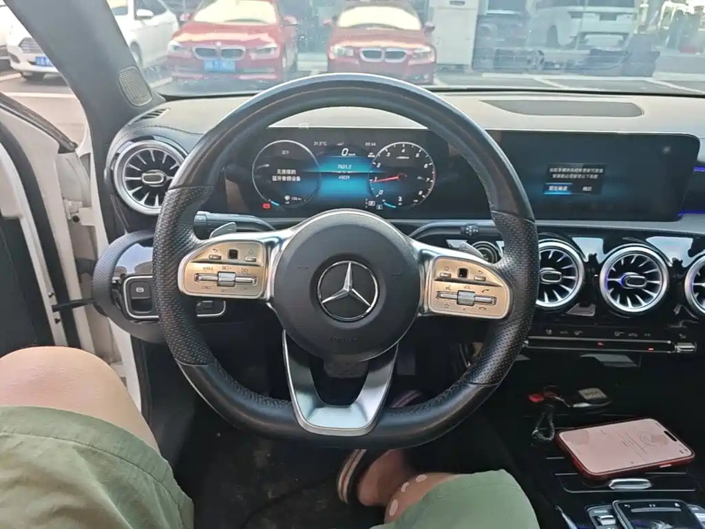 Mercedes-Benz A-Class — миниатюра 11