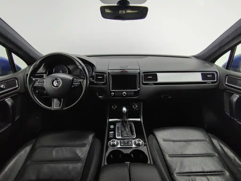 Volkswagen Touareg — миниатюра 5