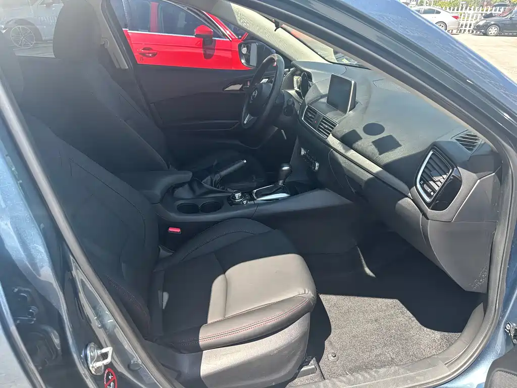 Mazda 3 Axela — миниатюра 4