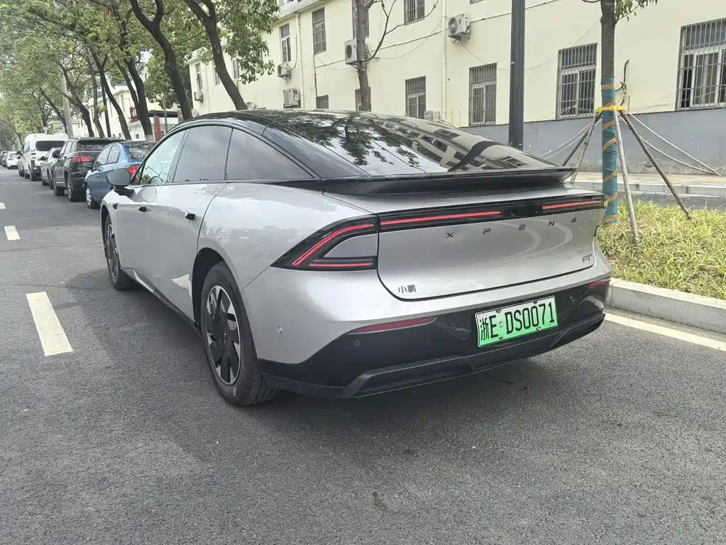 XPeng P7+ — миниатюра 10