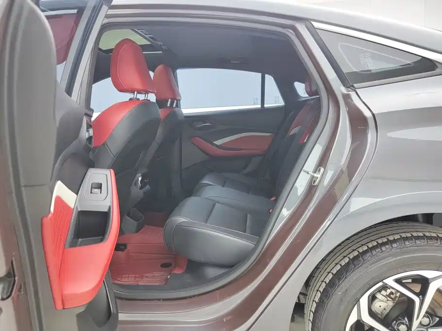 MG MG5 — миниатюра 11