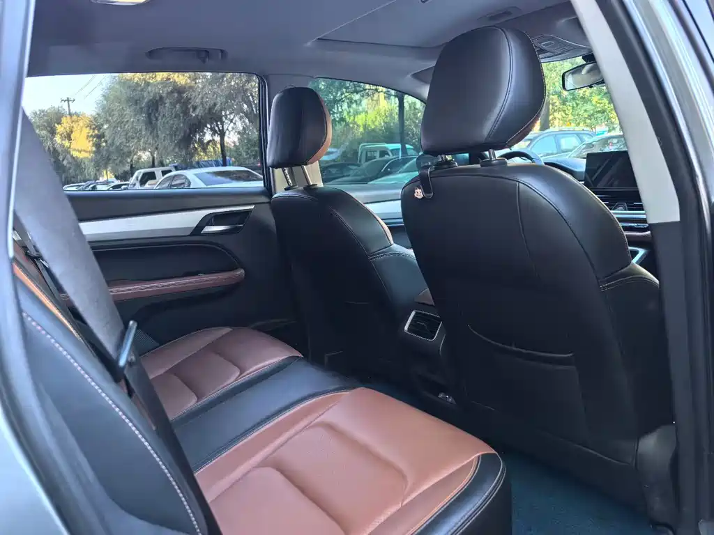 Geely Vision X6 — миниатюра 9