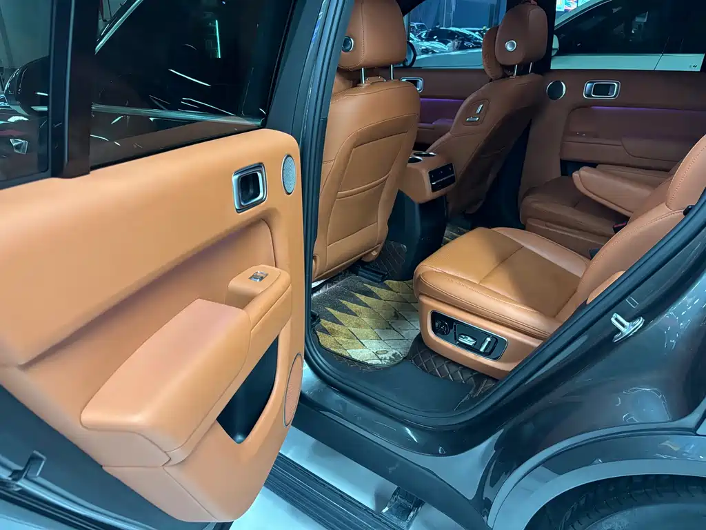 Li Auto Li L8 — миниатюра 11