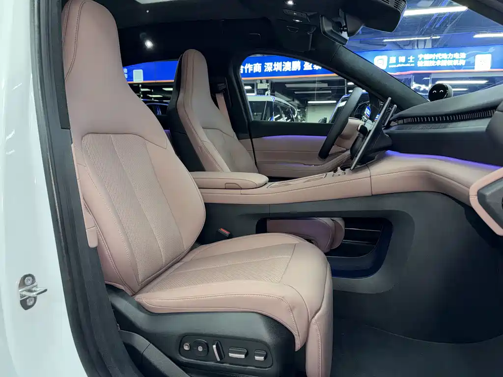 NIO EC6 — миниатюра 10